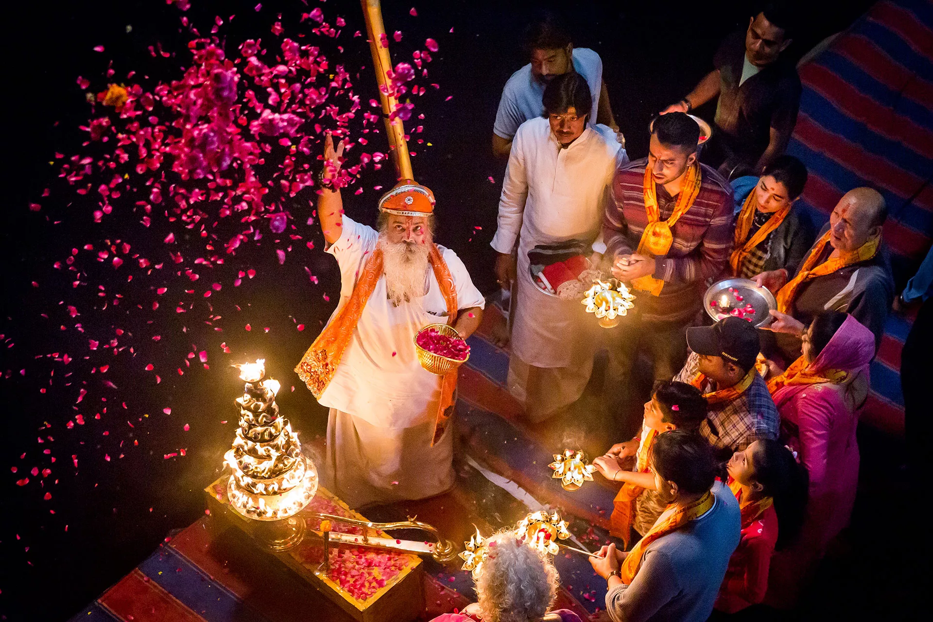 Hindu Jamuna szertartás Vrindavanban Indiában