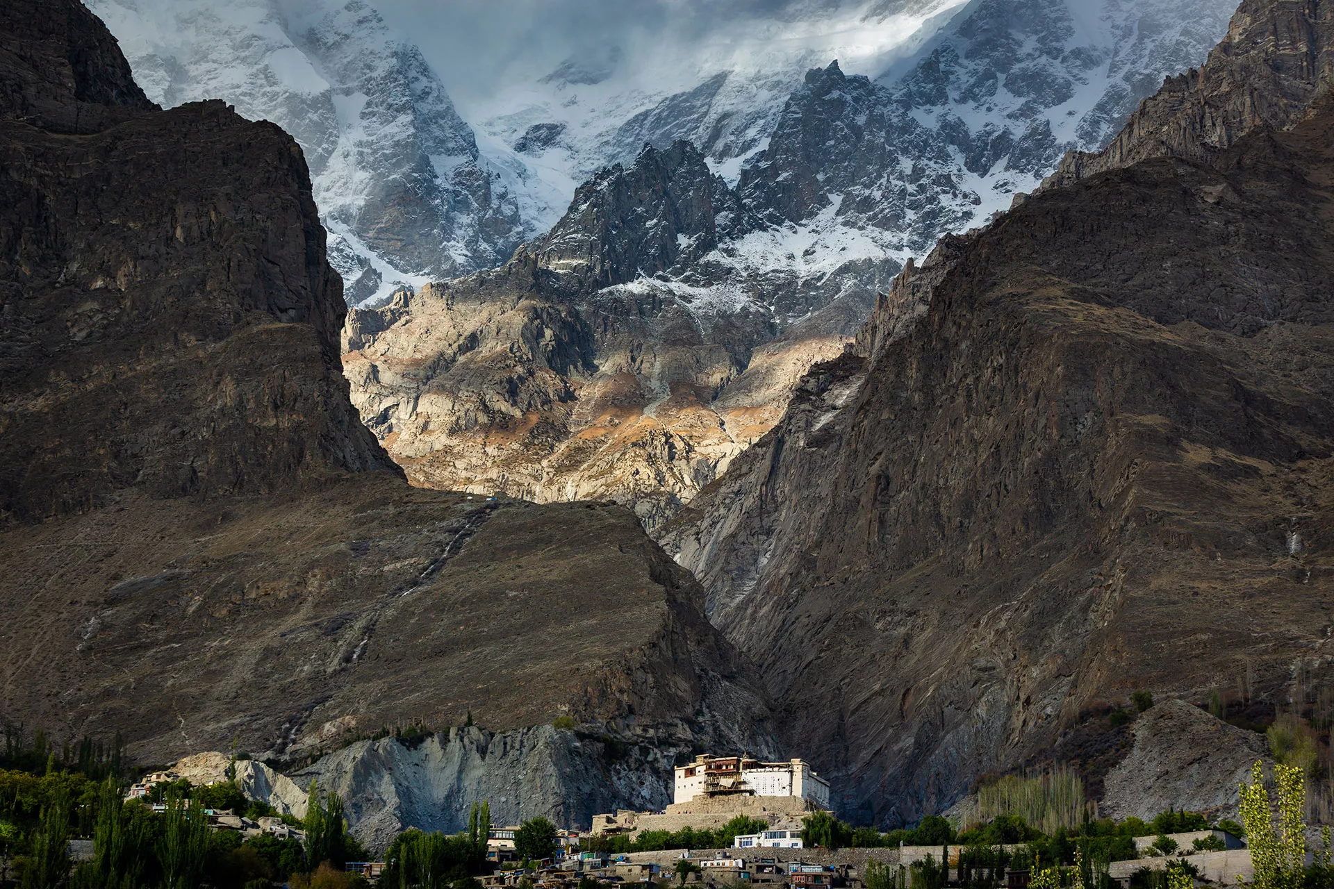 Baltit Fort Karimabadban Észak Pakisztánban a Karakoram hegys