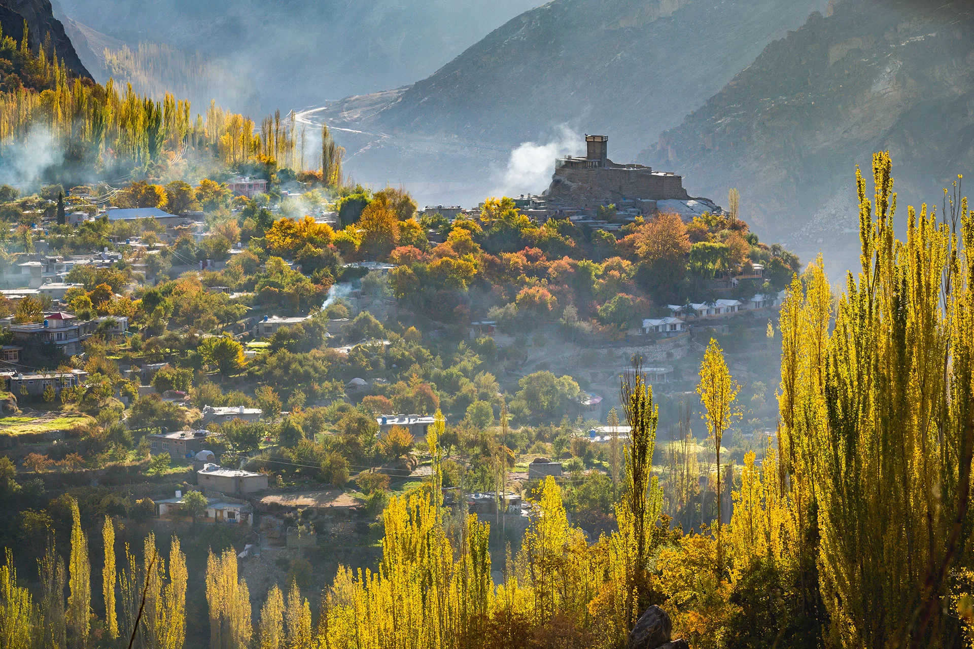 Karimabad, Altit Fort