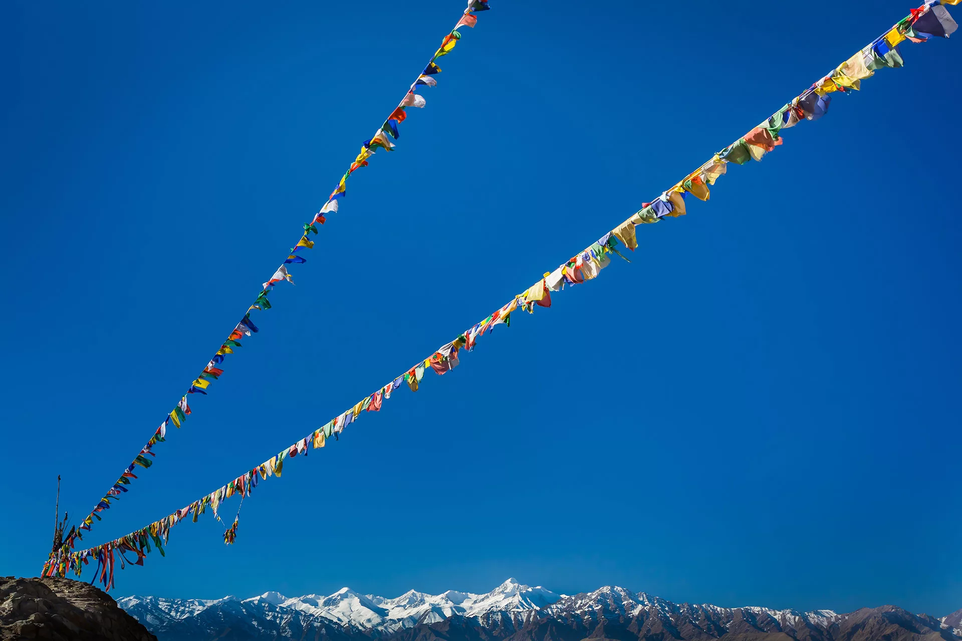Tibet, Buddhista imazászlók az indiai Himalája felett, Leh, L